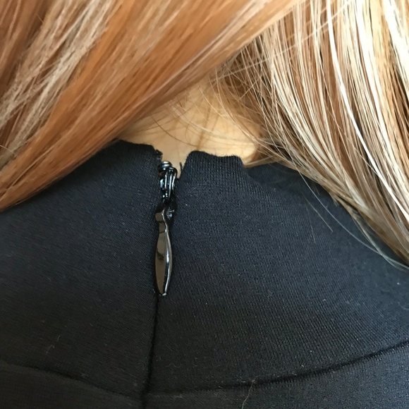 EUC Ann Taylor Factory Mock Turtleneck Top Sz S - Picture 3 of 5